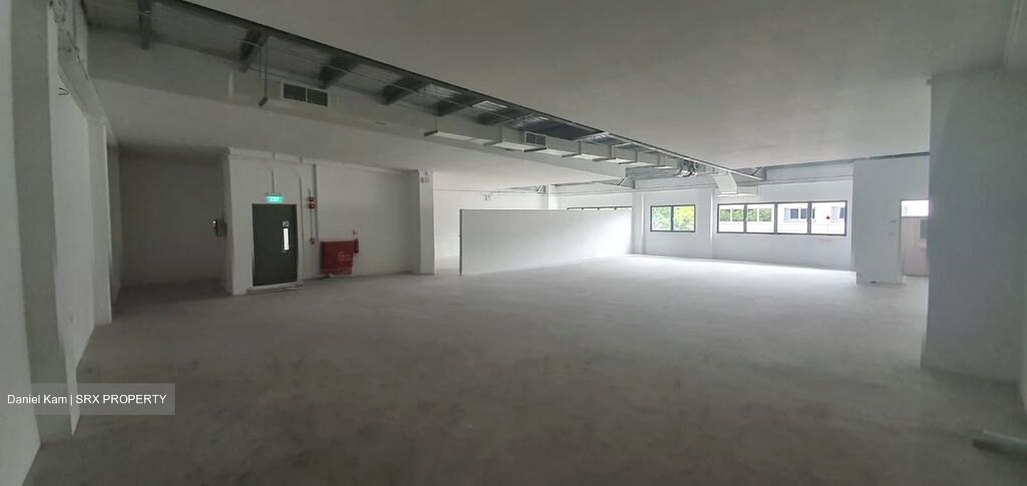 New Upper Changi Road (D16), Factory #497185171
